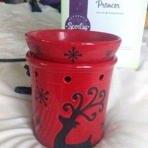 Retired Scentsy Prancer Scent Warmer